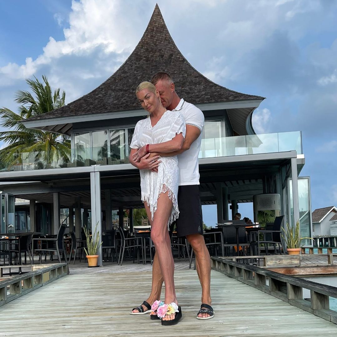 "На фоне его плеч я Дюймовочка": галерея отдыха Волочковой с новым избранником