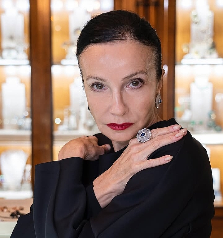 Эрнст, Зудина и другие гости на премьере Сигаловой