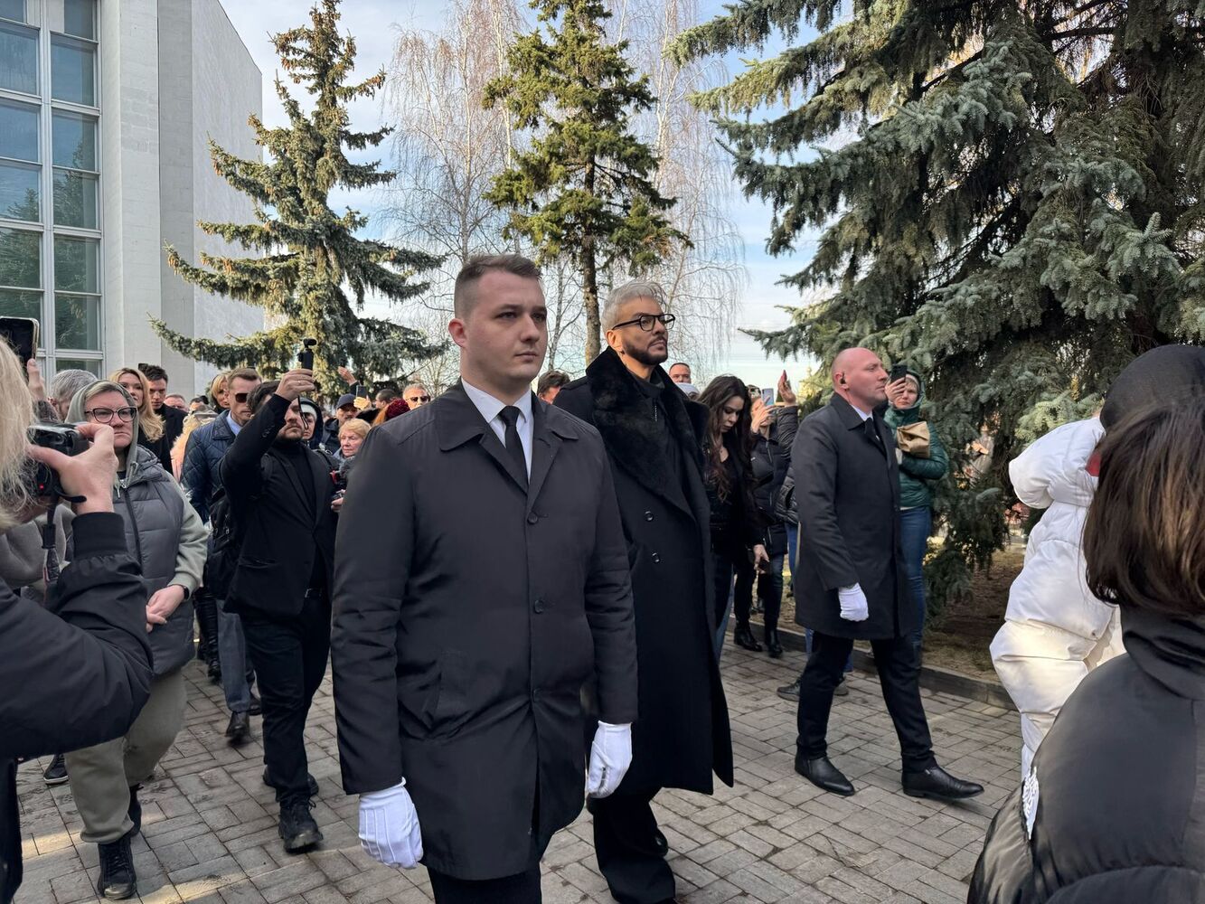 Бедроса Киркорова Песков, Михайлов, Цой, Валерия, Крутой проводили в последний путь. Эксклюзивный репортаж