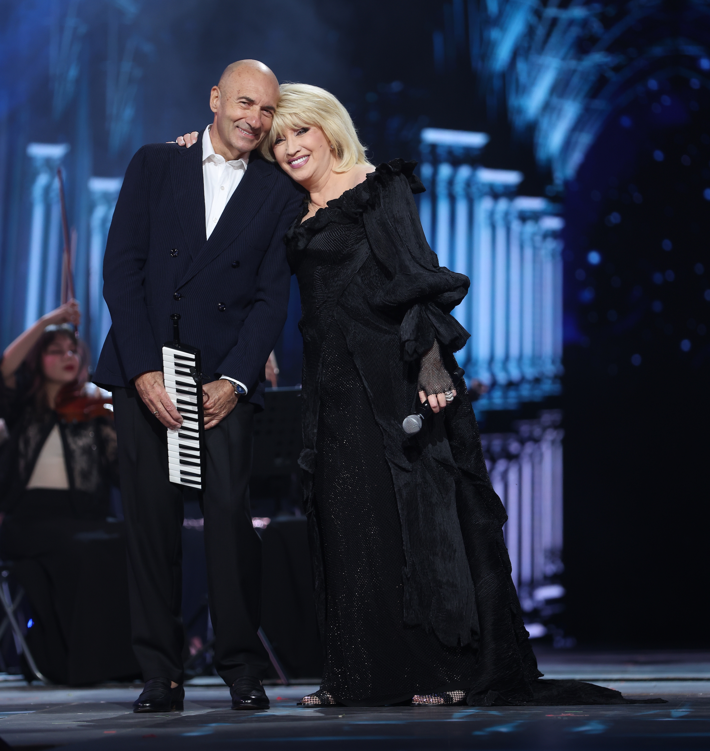 Кудрявцева в новом образе, поправившийся Антонов, строгая Аллегрова: звезды в Казани