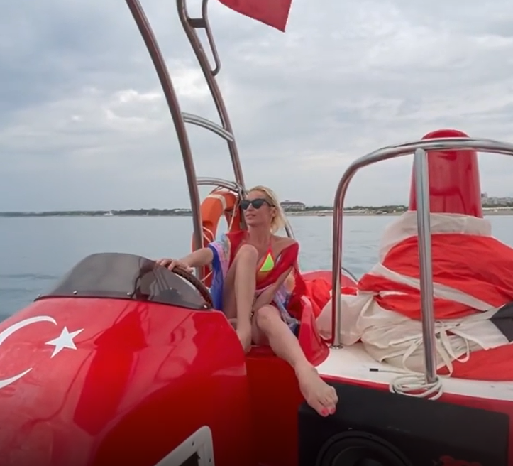 "Я улетела от этого ужаса": как Волочкова отдохнула в Турции