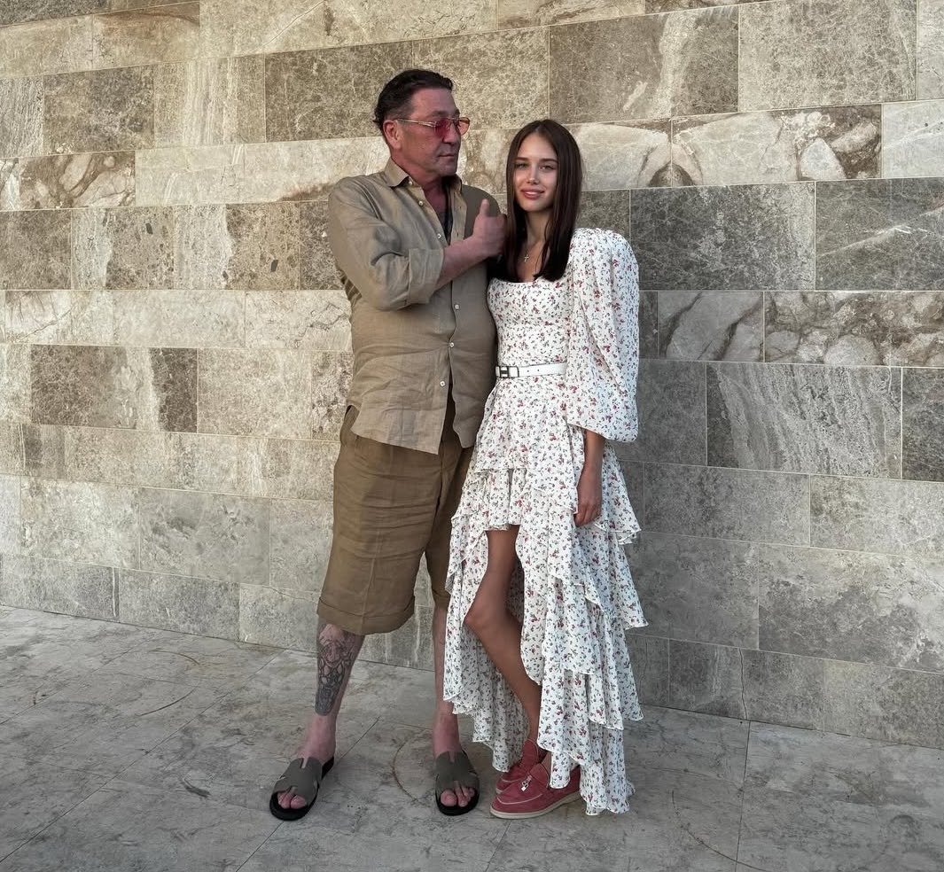 Лепс и Киба отдыхают в Черногории: фото романтичной пары