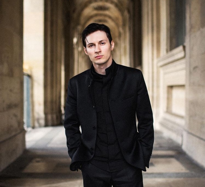 Павлу Дурову - 38: как живет миллиардер-холостяк