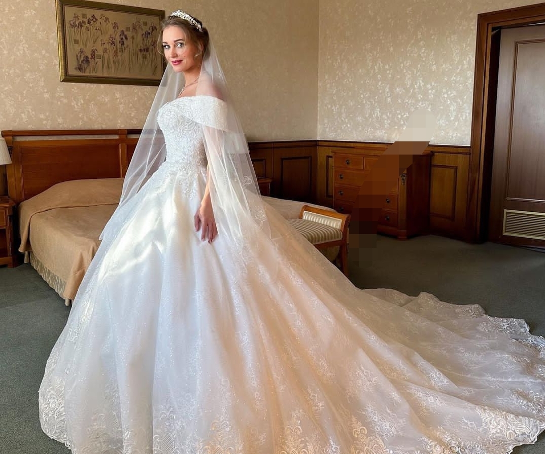 Кристина Асмус показала свадебное платье
