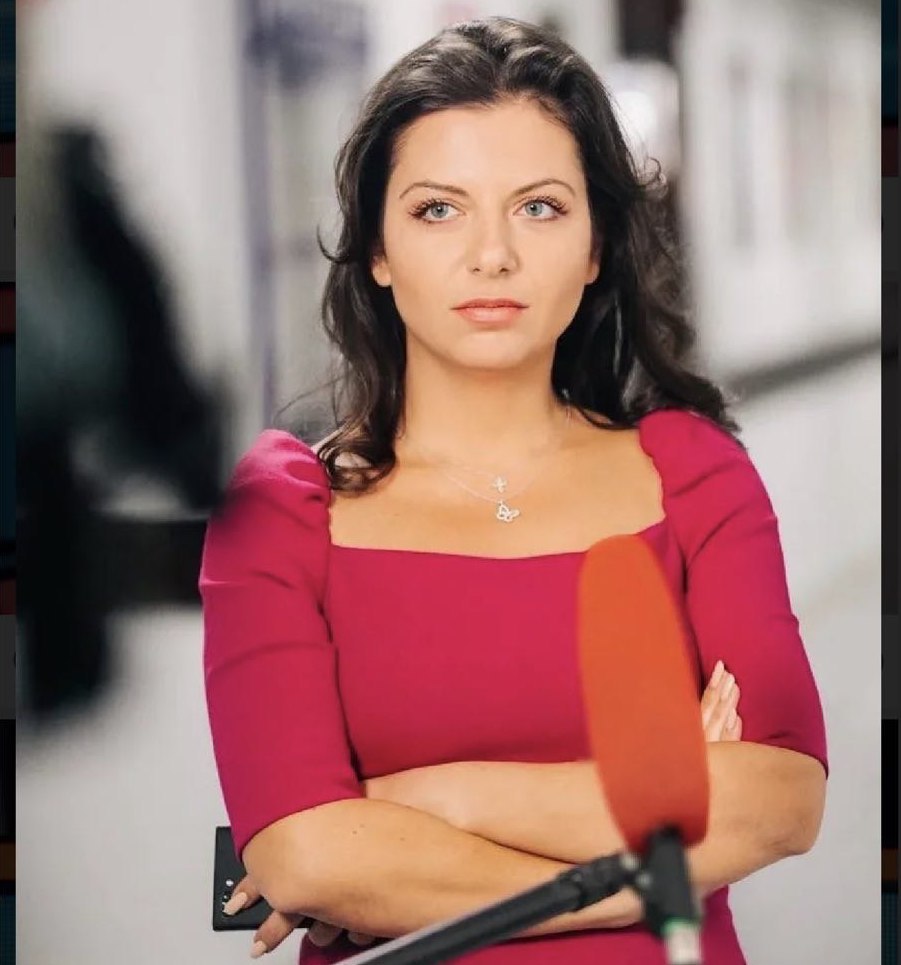 "В 19 лет прыгала по танкам, жила в землянке, пряталась в окопах": как живет Маргарита Симоньян в 44