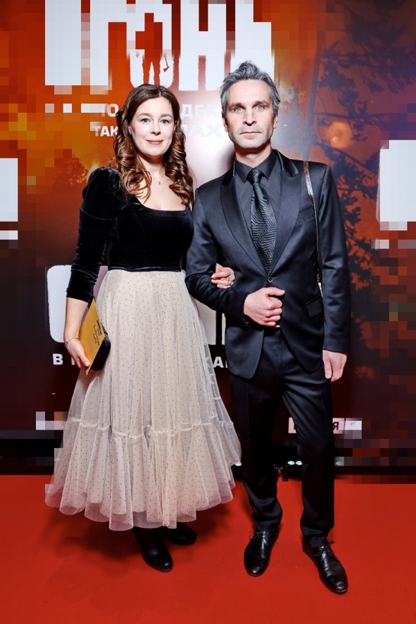 Виктор Добронравов с женой Александрой Торгушниковой