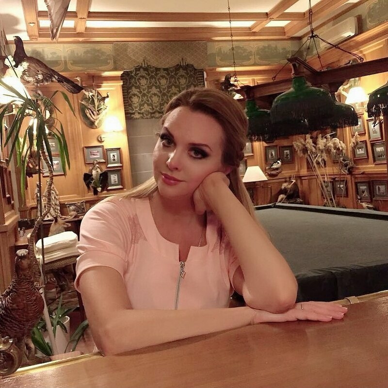 Варвара в своем загородном доме