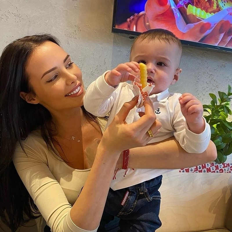 Анастасия Решетова с сыном