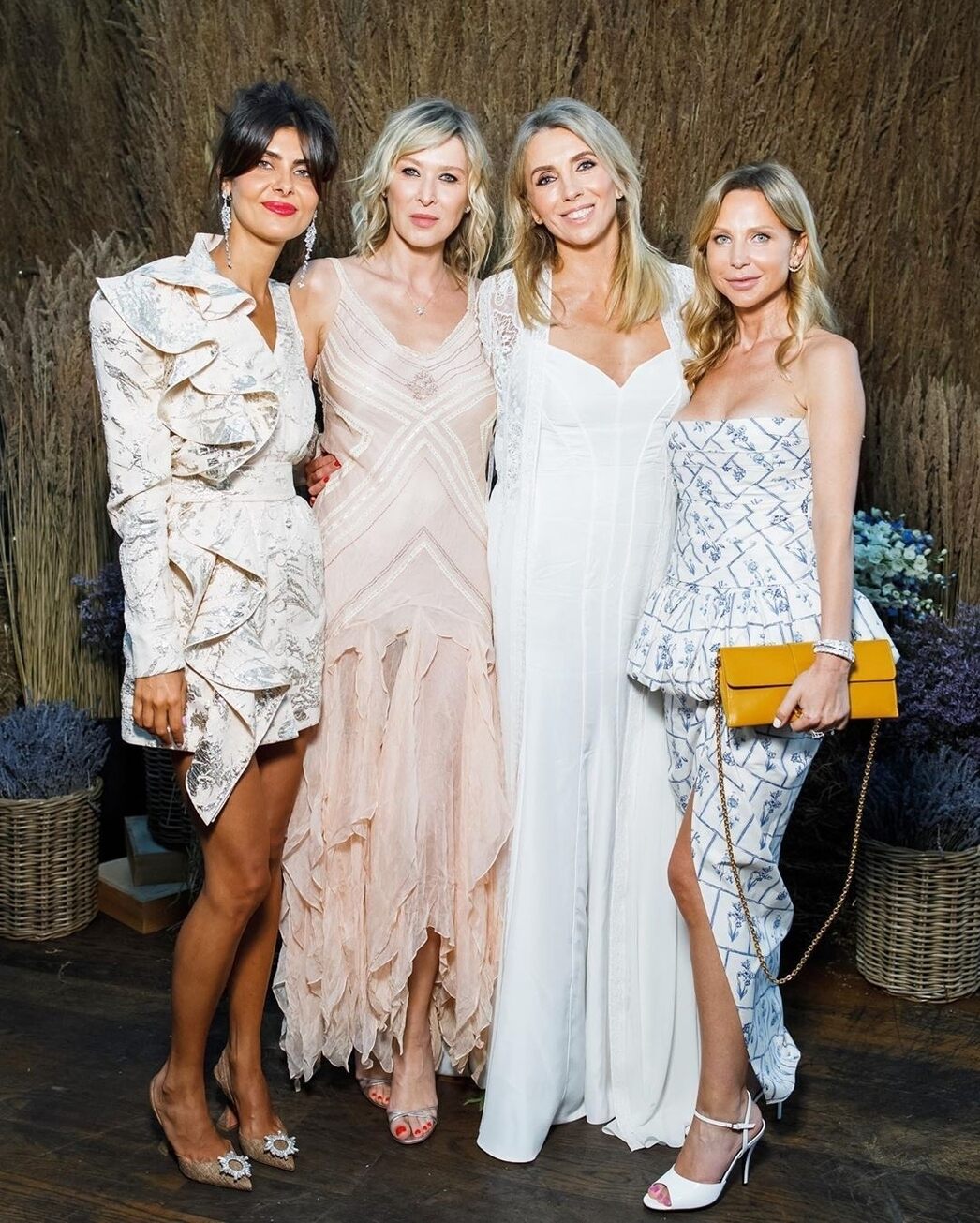 Надежда Оболенцева, Светлана Бондарчук и гостьи вечера