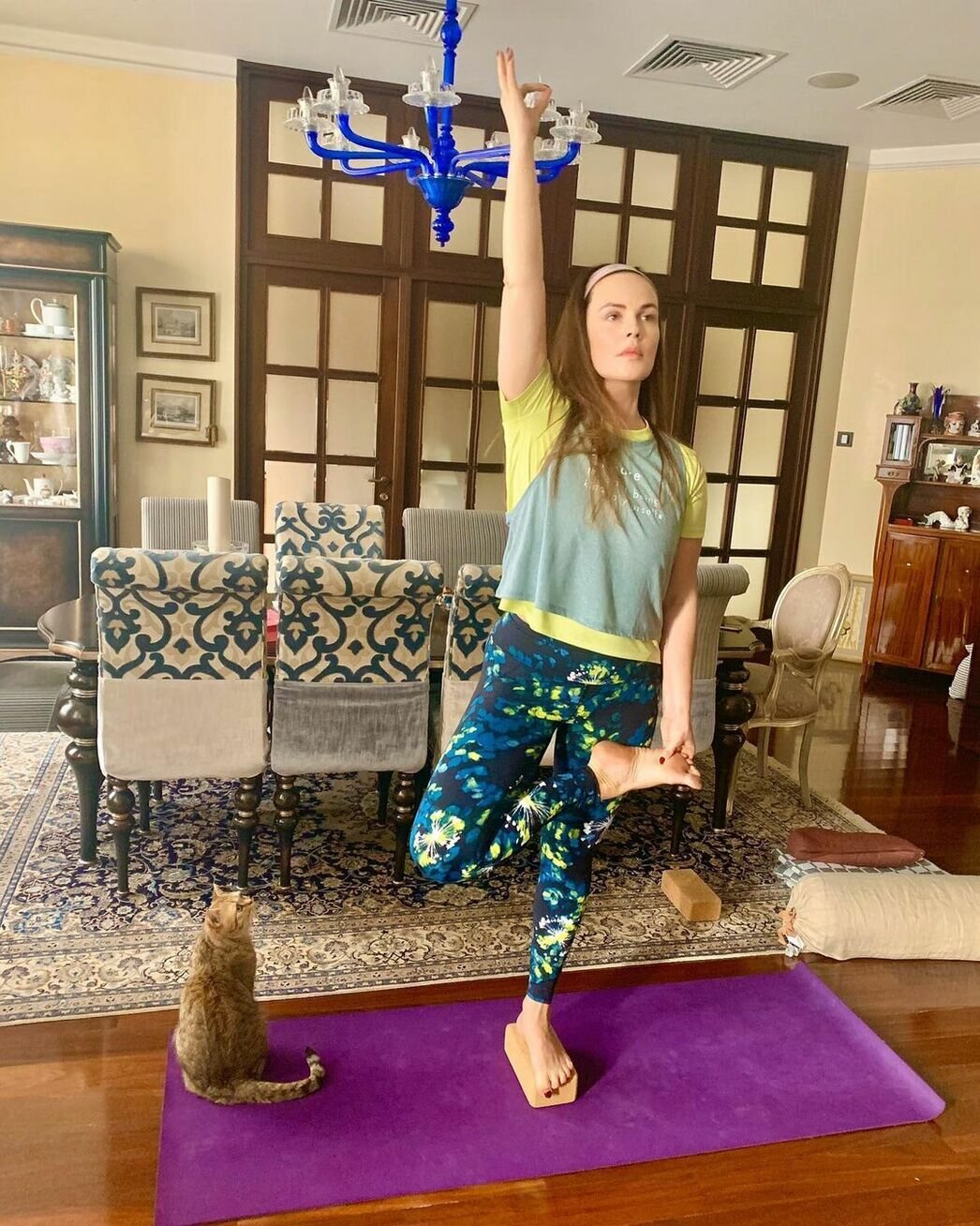 Телеведущая Екатерина Андреева в своей московской квартире