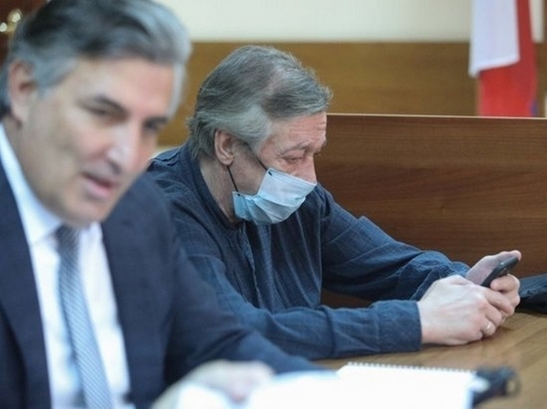 Актёр Михаил Ефремов во время судебного заседания