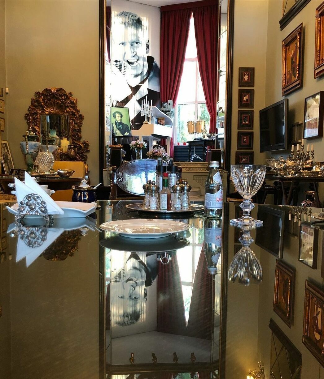 Александр Буйнов поделился фото своей московской квартиры