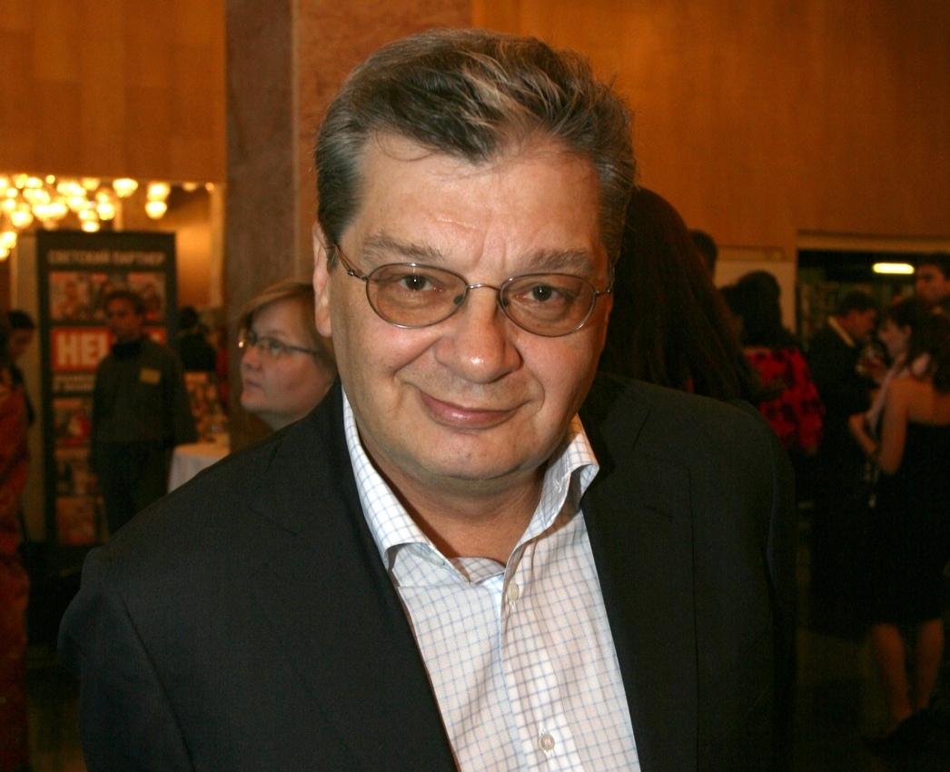 Телеведущий Александр Беляев