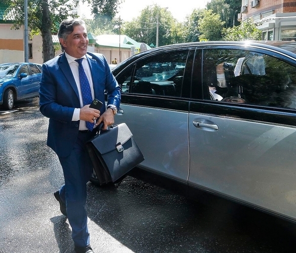 Адвокат Эльман Пашаев