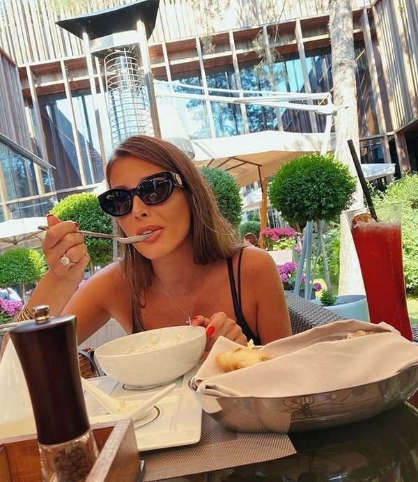 Кети Топурия (свежее фото с кольцом)