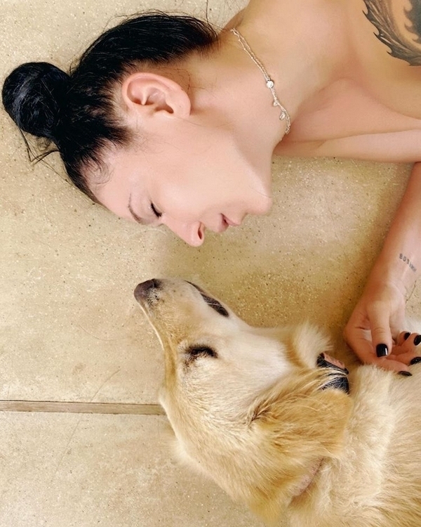 Певица Ёлка