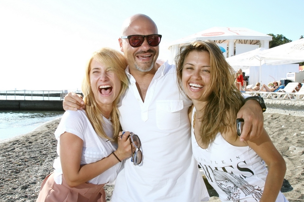 с режиссёром Фёдором Бондарчуком и ведущей Марией Кравцовой (Марикой)