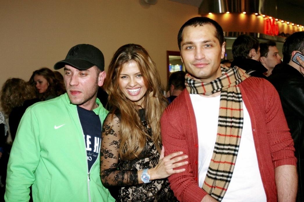 с участниками проекта "Дом 2" Русланом Проскуровым и Рустамом Солнцевым