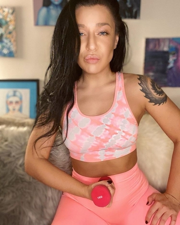 Певица Ёлка