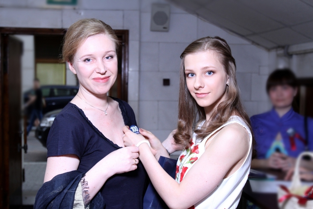 Лиза Арзамасова с мамой Юлией Арзамасовой