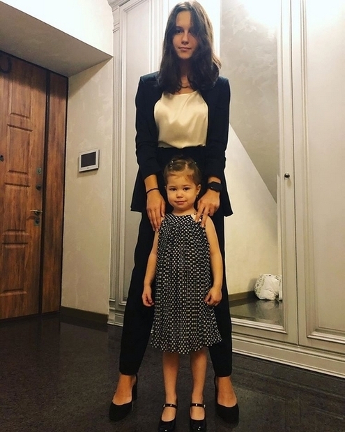 Старшая и младшая дочери Екатерины Климовой