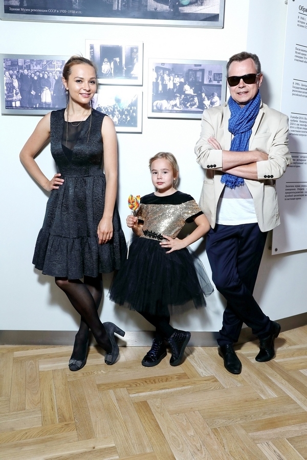 Владимир Левкин с семьей