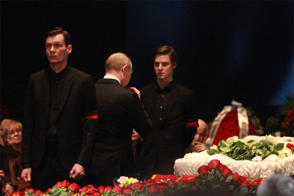 Владимир Путин и Павел Табаков