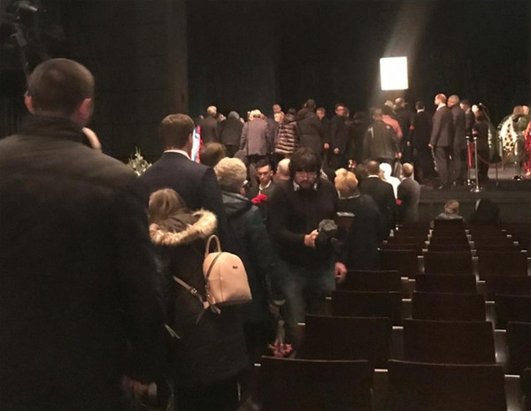 Россия провожает в последний путь Николая Караченцова