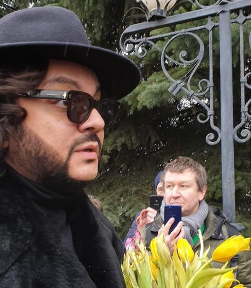 Прощание с Юлией Началовой. Филипп Киркоров: "Солнышко, даже зимой всегда улыбалась. Невероятно красивая, добрая, нежная. Даже не верится".