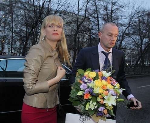 Олеся Судзиловская с мужем