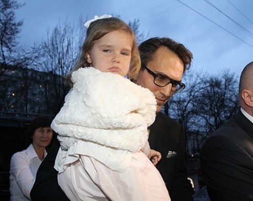 Михаил Земсков с дочерью Клавой