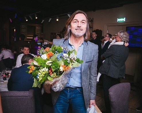 Никас Сафронов