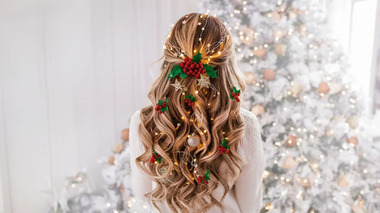 Блеск и гладкость к новогодней вечеринке: спреи, масла и термозащита для волос