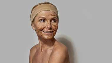 Нежнее пяточки младенца: как делать пилинг после 45 лет