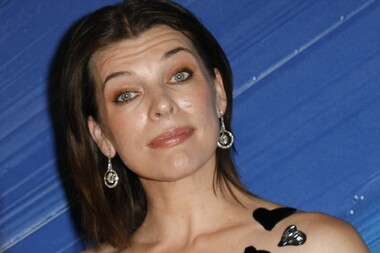 «Было восхитительно»: Милла Йовович поделилась кадрами с семейного отдыха