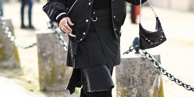 Из-под пятницы суббота: как носить юбку с брюками осенью, советы стилиста