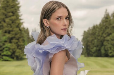 Съемка актрисы Светланы Ивановой в гольф-клубе для летнего номера журнала «Атмосфера»