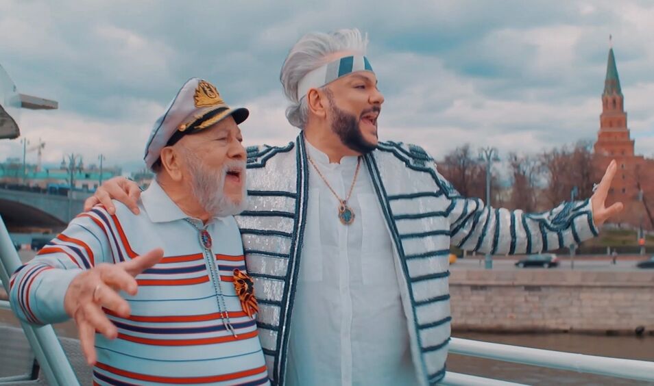 Филипп Киркоров впервые вышел в сеть после долгого молчания с трогательным постом об отце