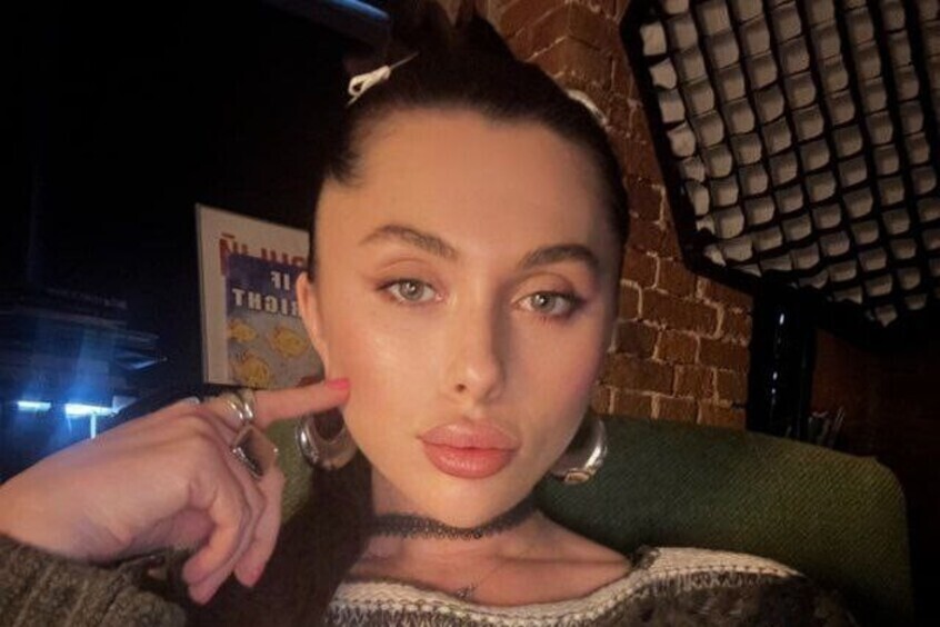 «Не выходит на связь»: вдову Паши Техника задержали в Таиланде