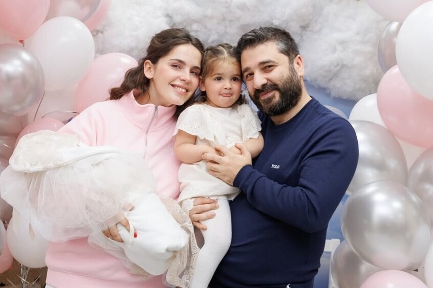 «Мы с Сариком были в шоке»: Лиза Моряк впервые раскрыла детали родов и тайну имени дочери
