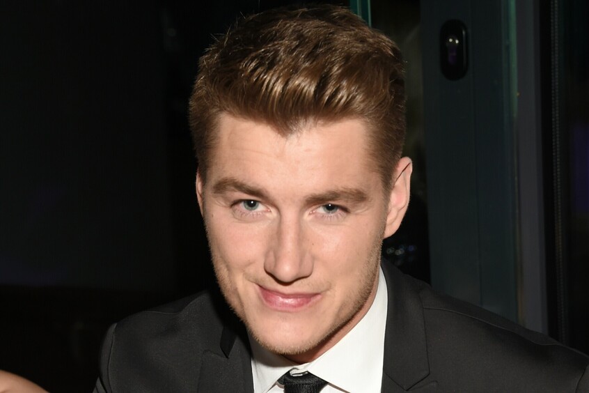 Воробьев на фоне новостей о женитьбе смутил фанатов странным жестом