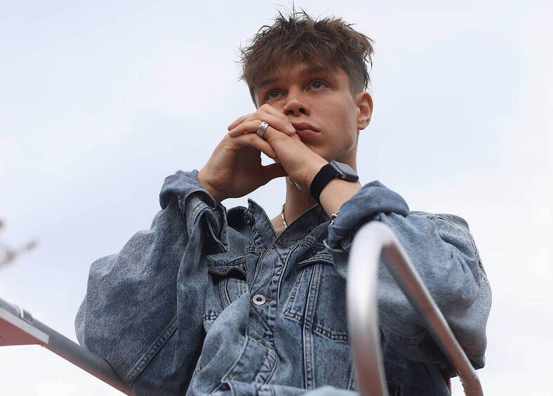 ГЛЕБ КАЛЮЖНЫЙ