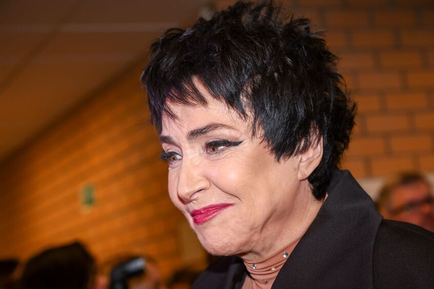 «Вот что значит гены»: Лолита Милявская удивила свежим видео с 26-летней дочерью