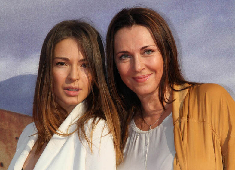 АГНИЯ ДИТКОВСКИТЕ И ТАТЬЯНА ЛЮТАЕВА