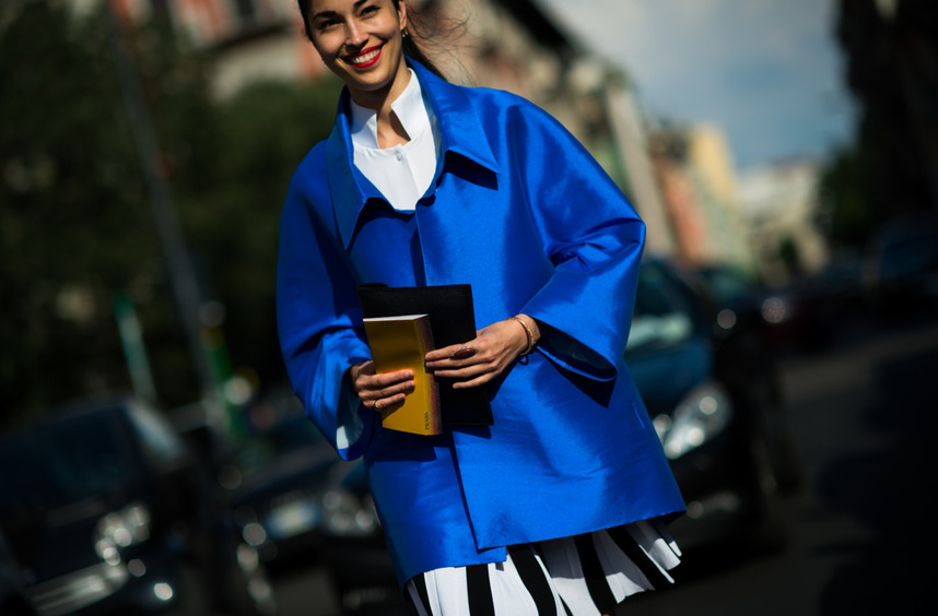 Цвет настроения синий: с чем и как носить летом, чтобы выглядеть стильно