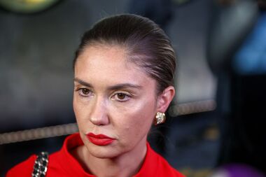 «Будут шпынять»: Муцениеце прервала молчание по поводу школьной травли в отношении сына
