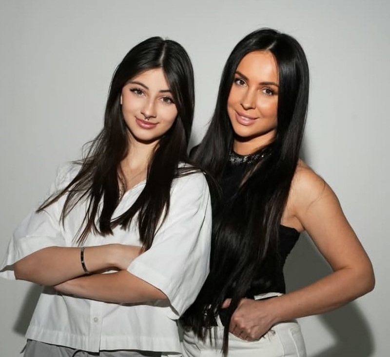 Виктория и Эстелла