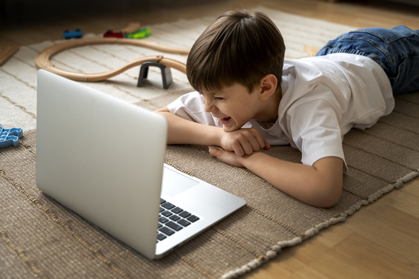 Безопасный интернет: как защитить ребенка от нежелательного контента