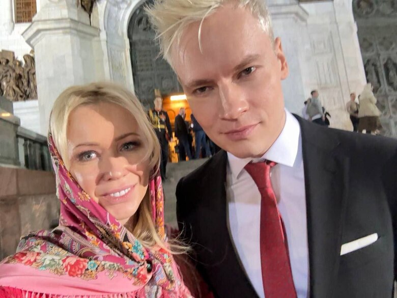 ЯРОСЛАВ ДРОНОВ И ЕКАТЕРИНА МИЗУЛИНА