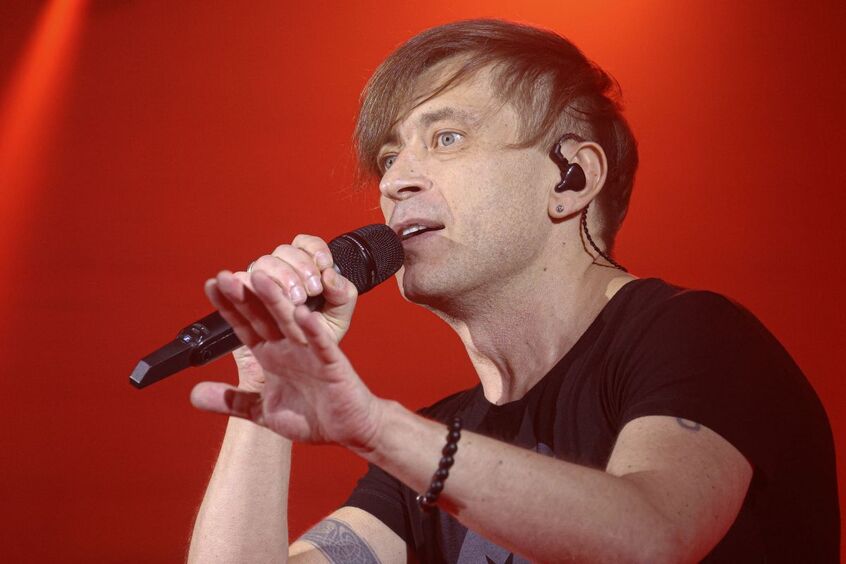 Теперь дважды иноагент: Минюст принял новые меры в отношении Левы* из «Би−2»